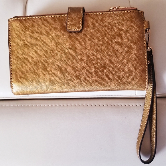 NWOT Michael Kors Gold Jet Set Travel Wristlet/Clutch - Picture 8 of 12